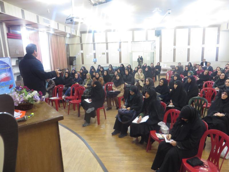 چهارمین جلسه آموزش خانواده(جناب آقای حاجیان)