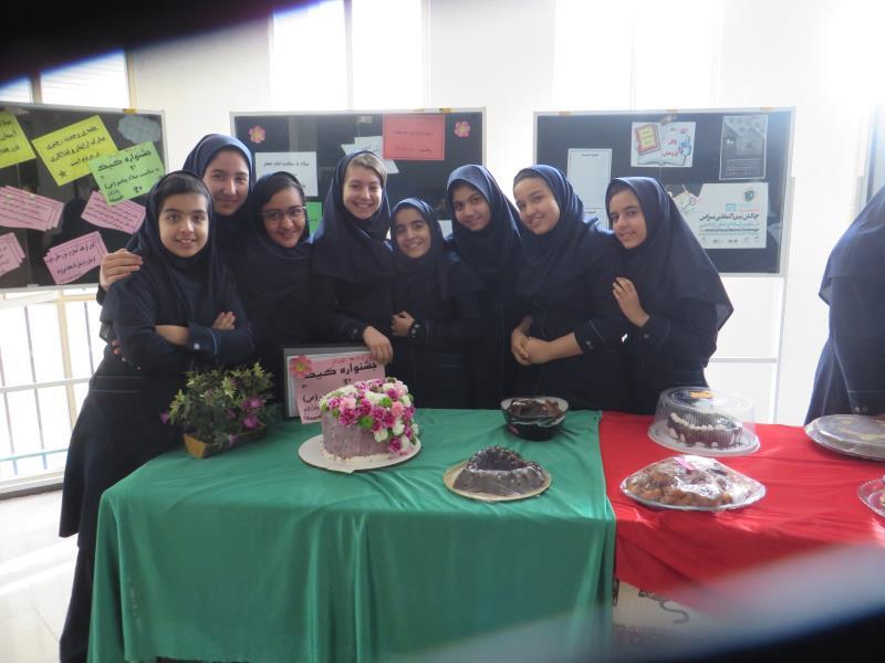 جشنواره کیک به مناسبت میلاد پیامبر