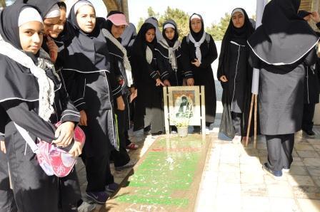 زیارت گلستان شهدا