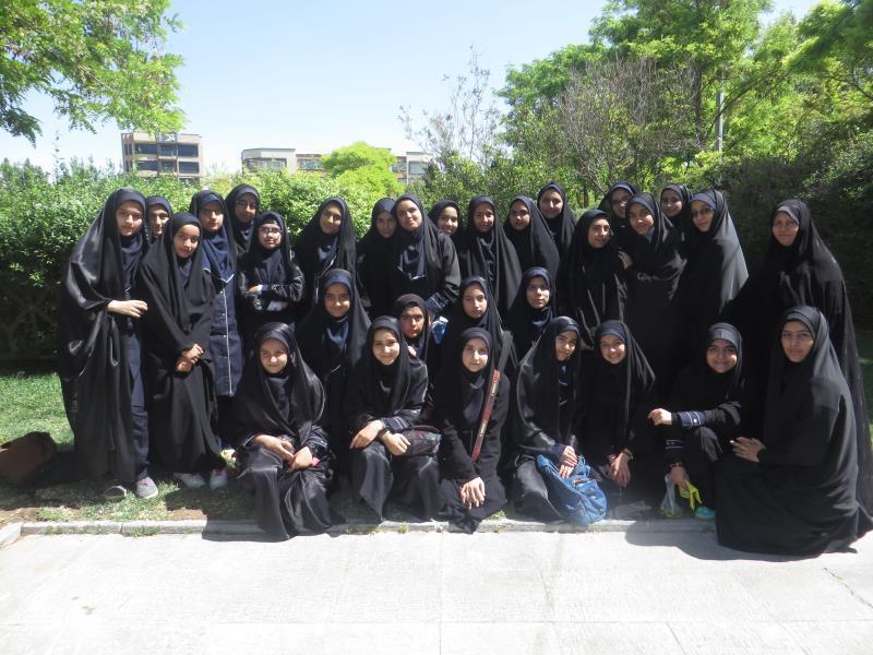 اردوی تشویقی دانش آموزان با حجاب برتر