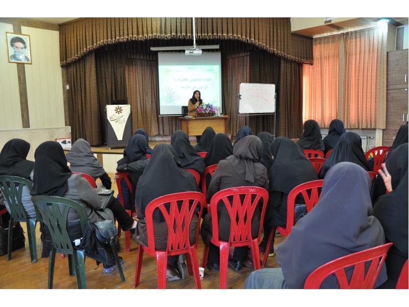 جلسه شورای دبیران اسفند